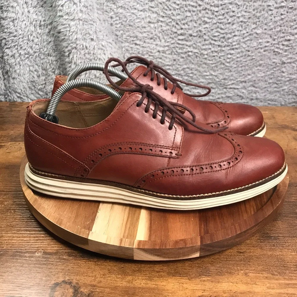Cole Haan Original Grand Wingtip Oxford Mens 9.5M Brown Leather Derby Dress Shoe